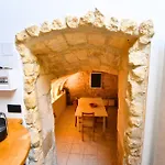 Family House Шамбли