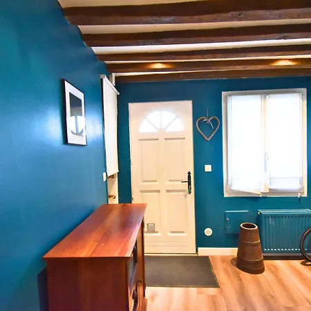 Family House Apartman Chambly